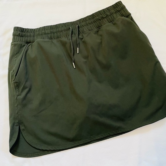 Rachel Zoe Dresses & Skirts - Rachel Zoe Skort